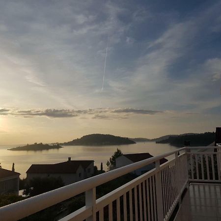 Seaview And Relax Apartment Лумбарда Екстериор снимка