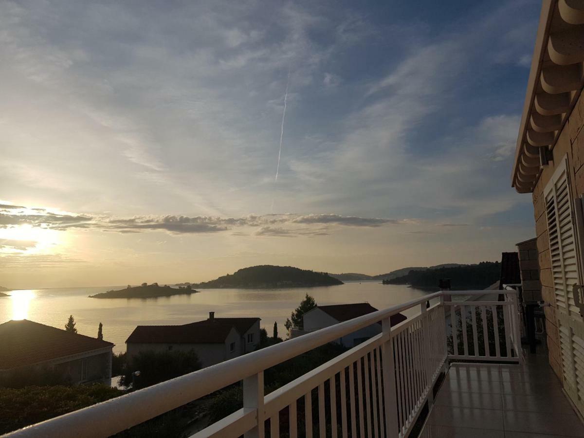 Seaview And Relax Apartment Лумбарда Екстериор снимка
